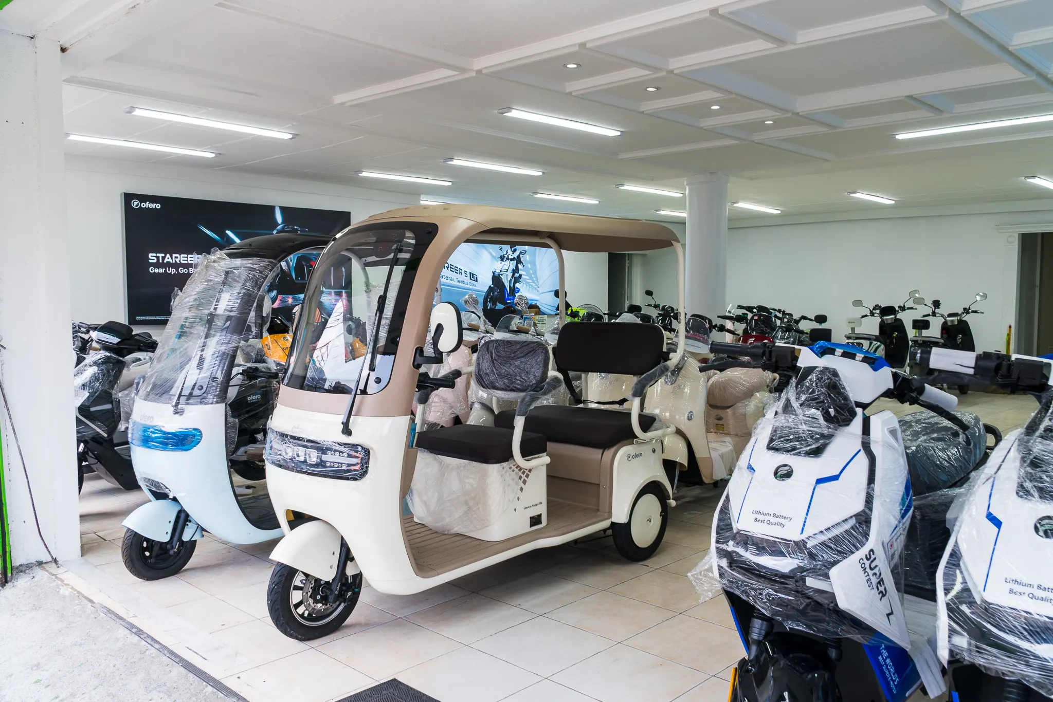 Vehicle display at OFERO Parañaque